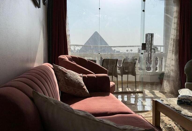 Full Pyramids View Apartment With Balcony For 8 P