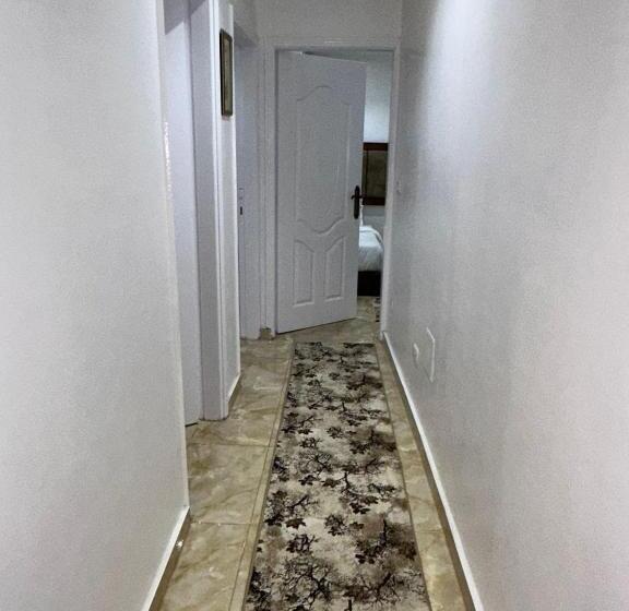 Full Pyramids View Apartment With Balcony For 8 P