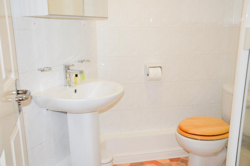 Otel Meridian Place By Oyo Rooms