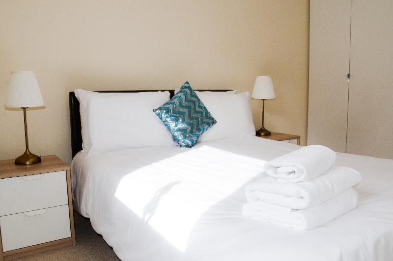 Otel Meridian Place By Oyo Rooms