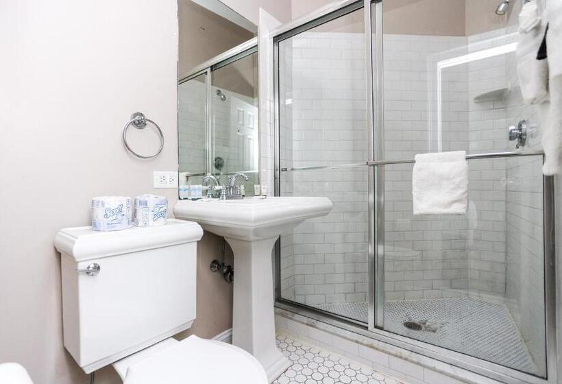 Heart Of South End, Convenient, Comfy Studio #42