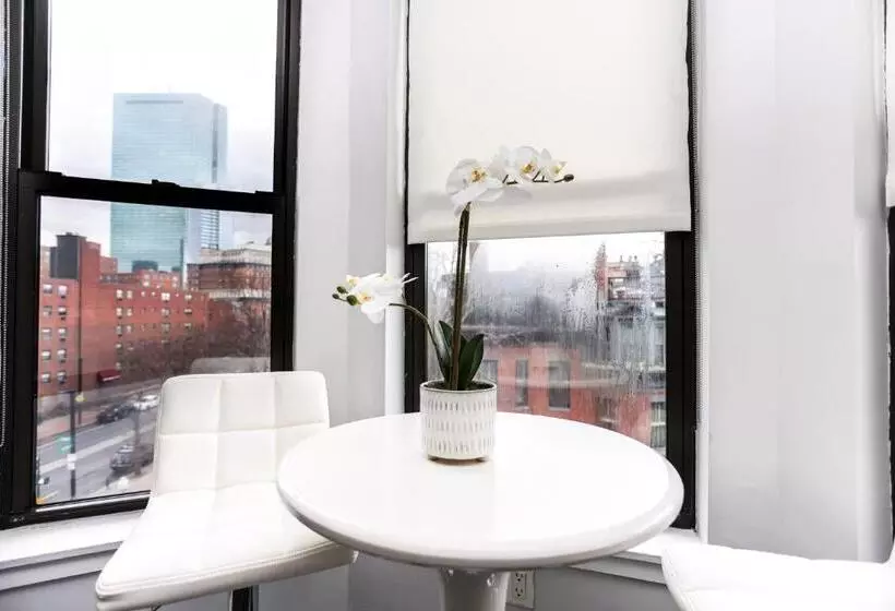 Heart Of South End, Convenient, Comfy Studio #42