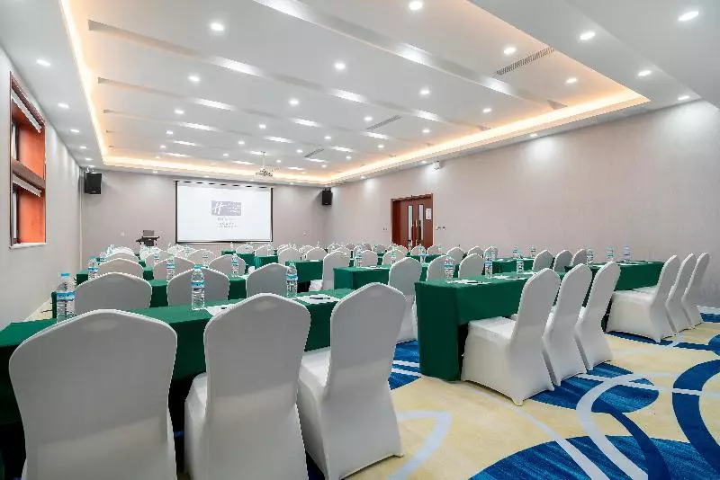 ホテル Holiday Inn Express Jinan Jingshi By Ihg