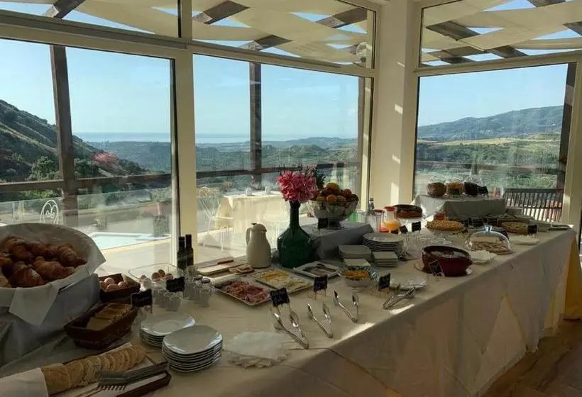 ホテル Agriturismo Podere Pansera