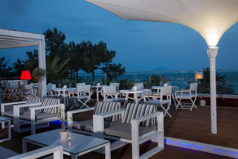 Alexandra Beach Spa Resort