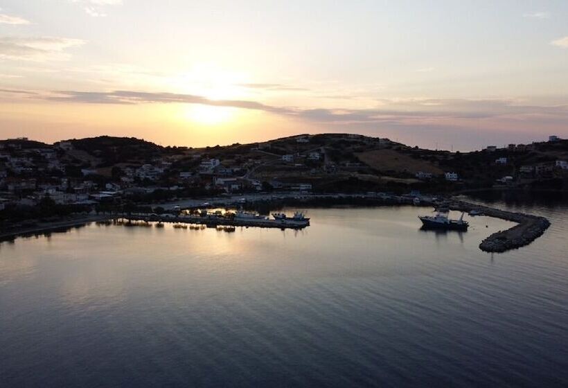 Argo Rooms & Studios