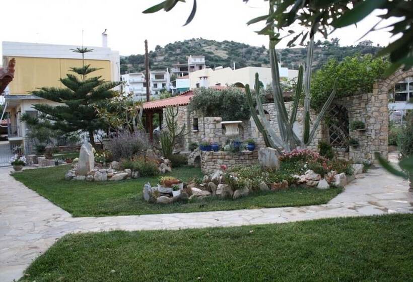 Argo Rooms & Studios