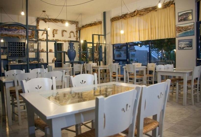 Argo Rooms & Studios