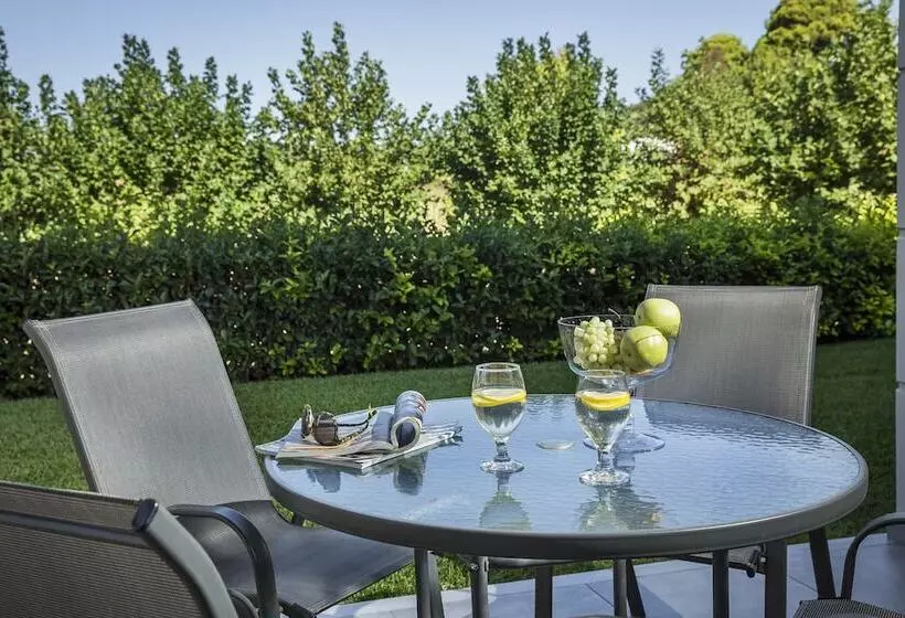 Astra Village Hotel Suites