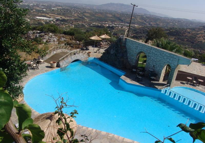 בית מלון כפרי Arolithos Traditional Village