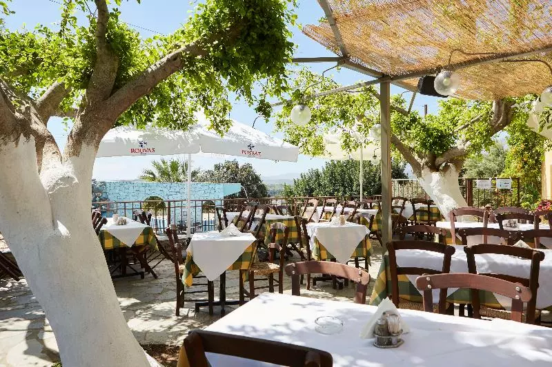 בית מלון כפרי Arolithos Traditional Village