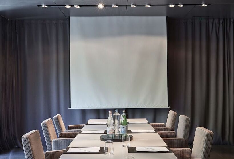 Hotel Life Gallery Athens