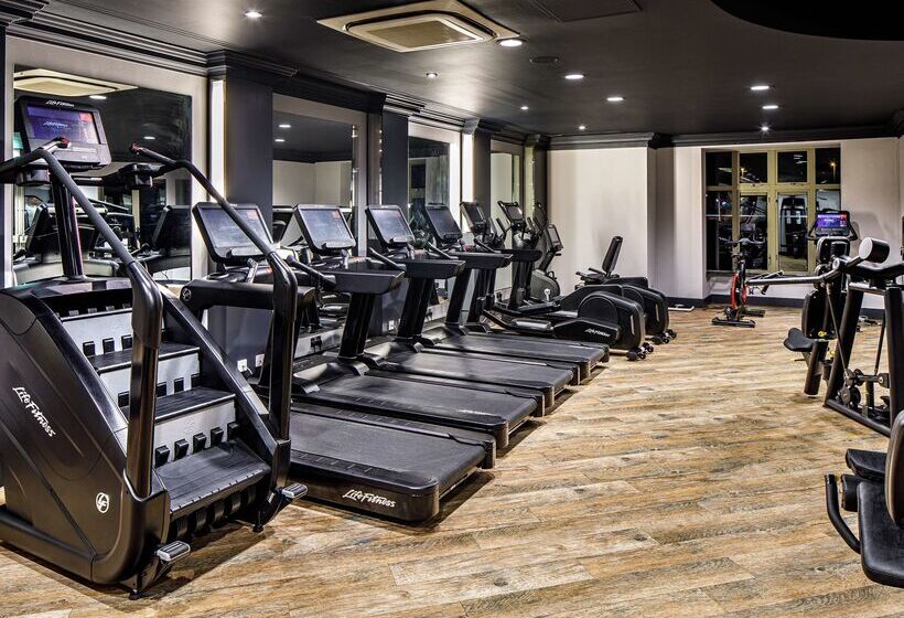 Cambridge Belfry Hotel & Spa