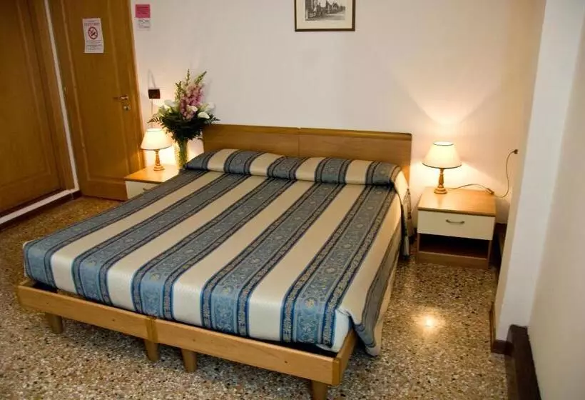 هتل Casa Sant Andrea