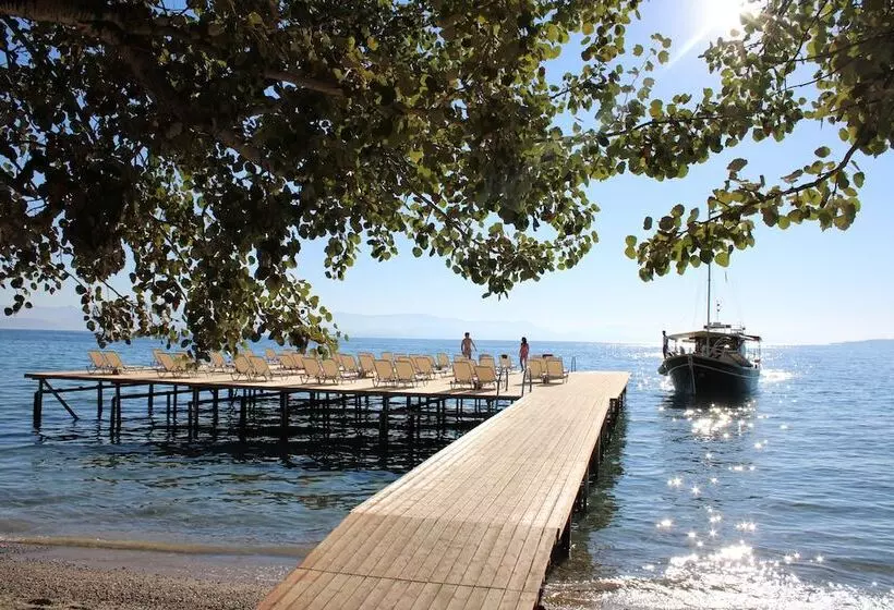 Hotelli Dassia Beach