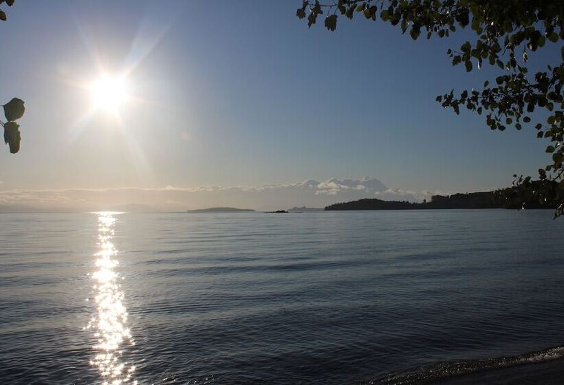 בית מלון כפרי Dassia Beach