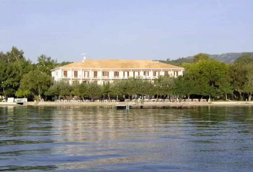 Hotelli Dassia Beach