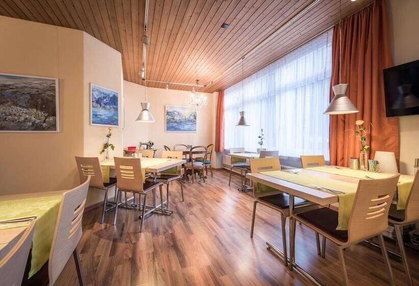 هتل Derby Interlaken Action & Relax Hub