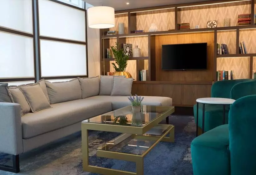 Doubletree By Hilton Hotel London Excel