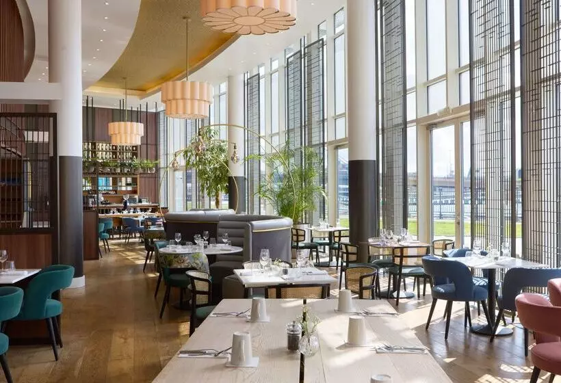 Doubletree By Hilton Hotel London Excel