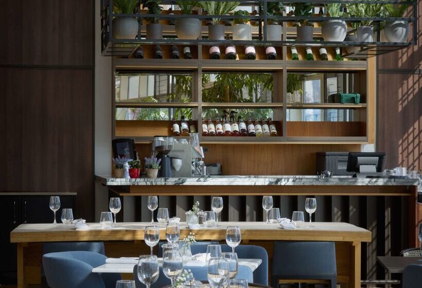 Doubletree By Hilton Hotel London Excel