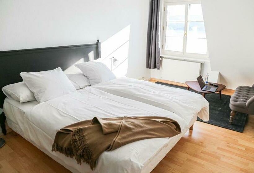 Hotelli Hirschen Am See