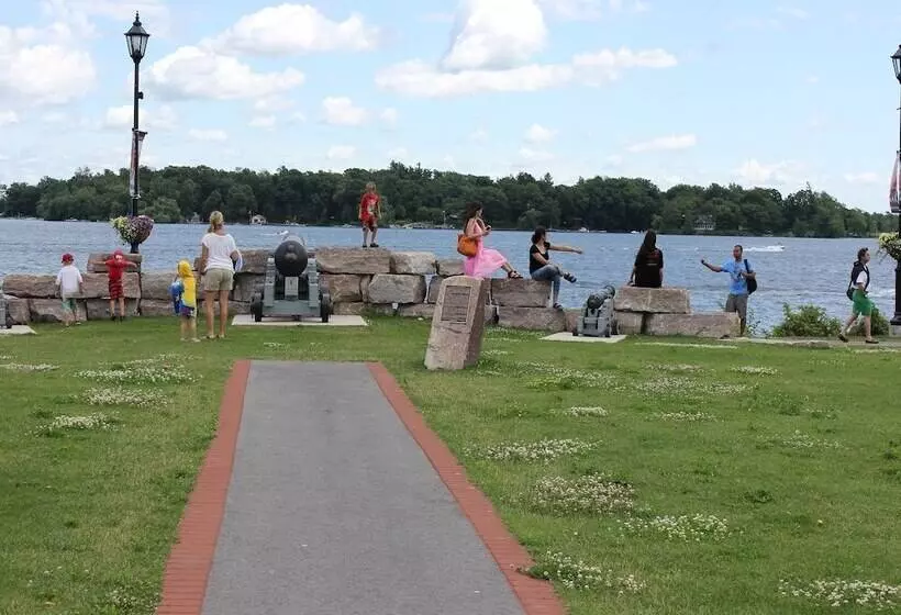 호텔 Imperial Inn 1000 Islands