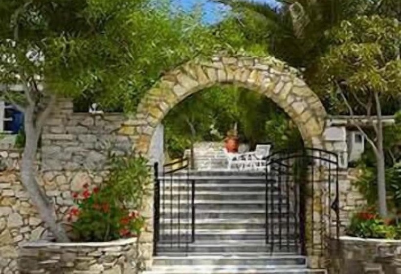 בית מלון כפרי Manos