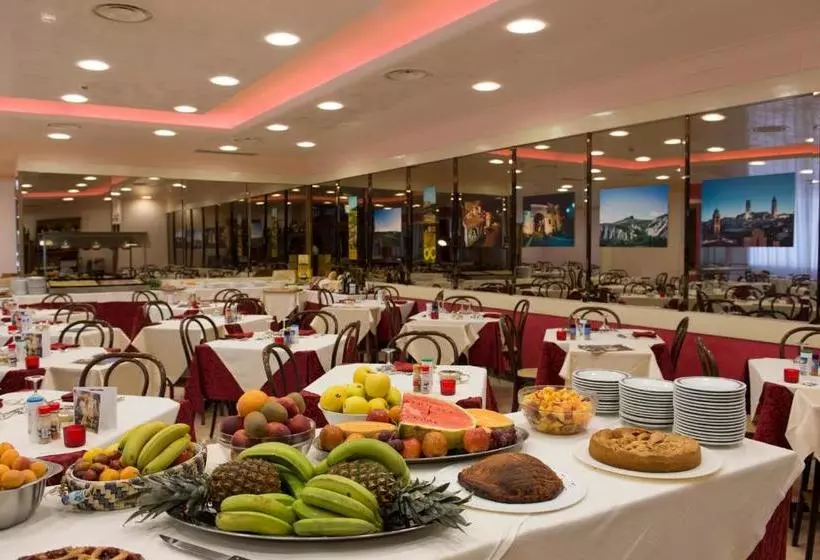 בית מלון כפרי Miralaghi