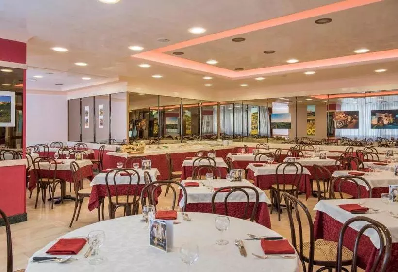 בית מלון כפרי Miralaghi