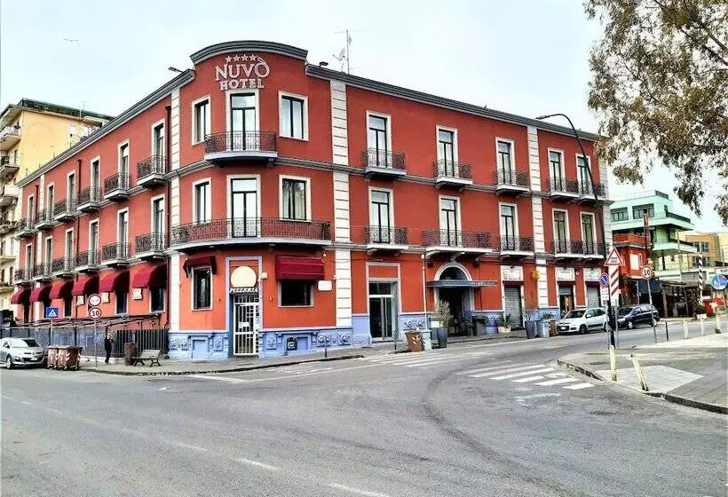 Hotel Nuvo