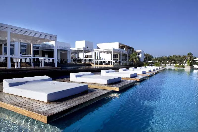 Pelagos Suites Hotel & Spa