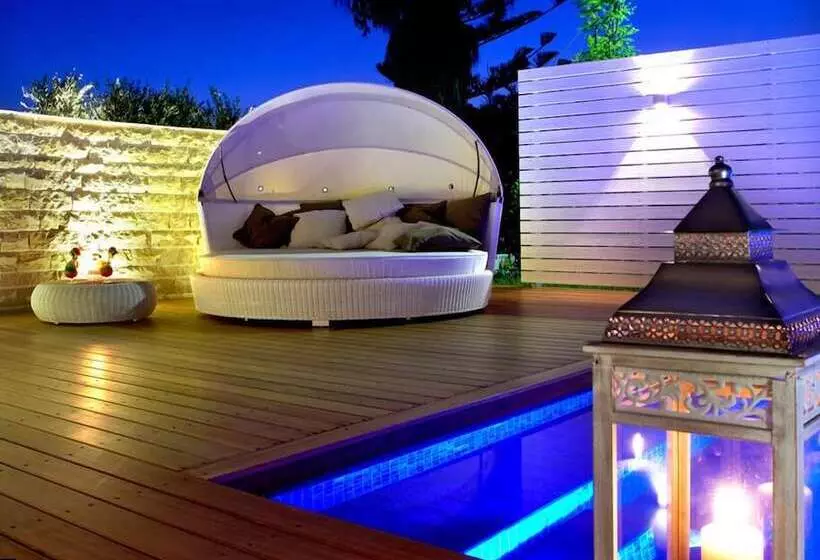 Pelagos Suites Hotel & Spa