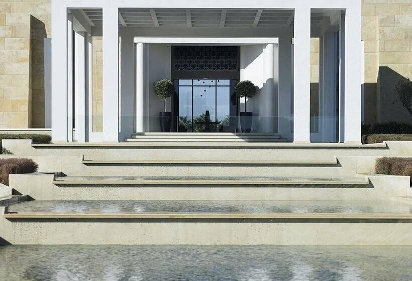 Pelagos Suites Hotel & Spa