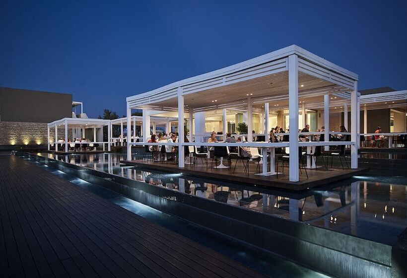 Pelagos Suites Hotel & Spa