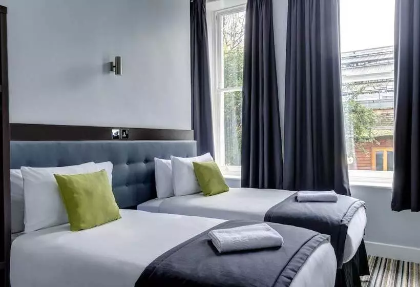 בית מלון כפרי Trebovir