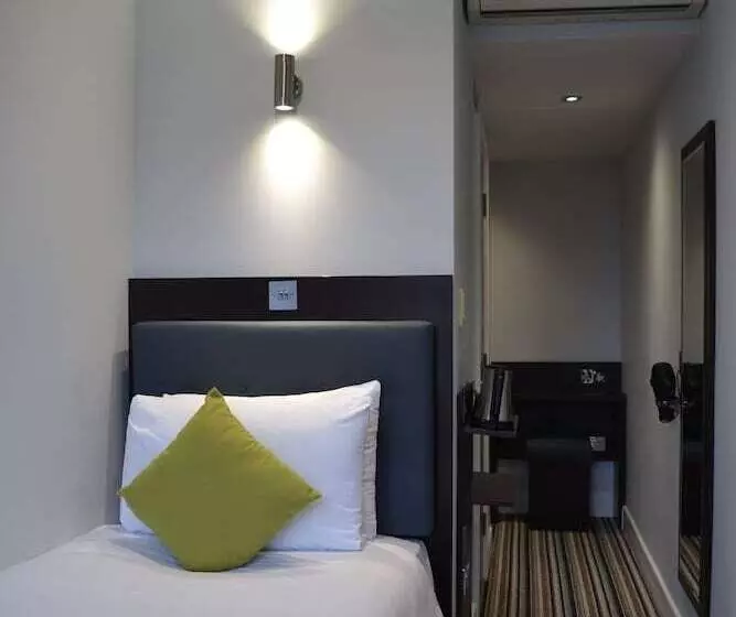 בית מלון כפרי Trebovir