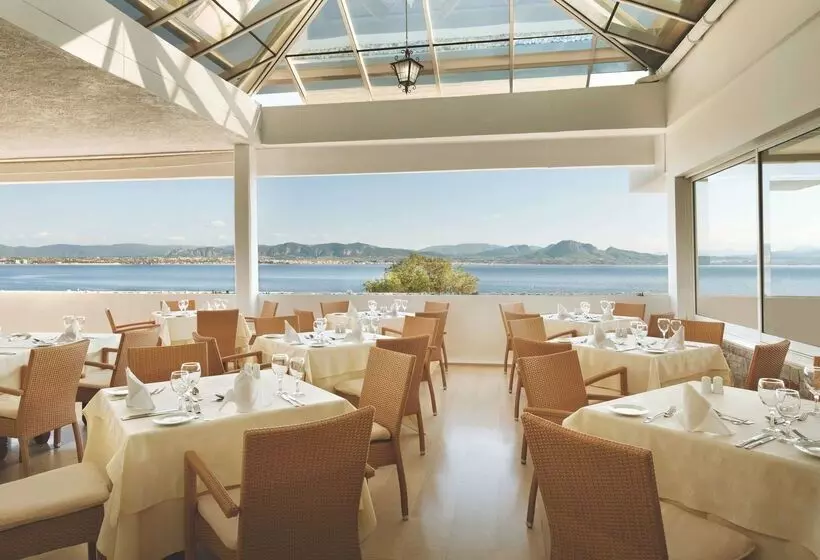 בית מלון כפרי Wyndham Loutraki Poseidon Resort