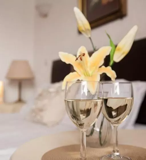 Loch Ness Lodge Hotel