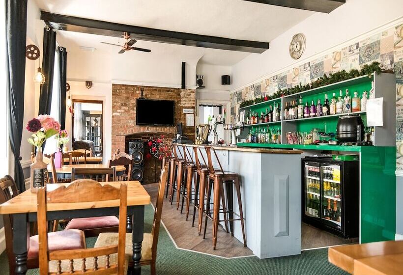 هتل Hardwicke Arms