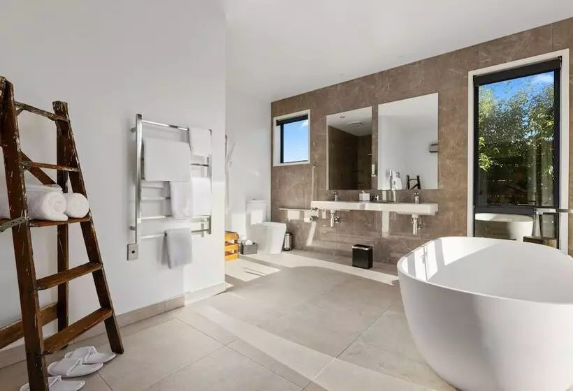 Hotelli Glenburn Coastal Retreat