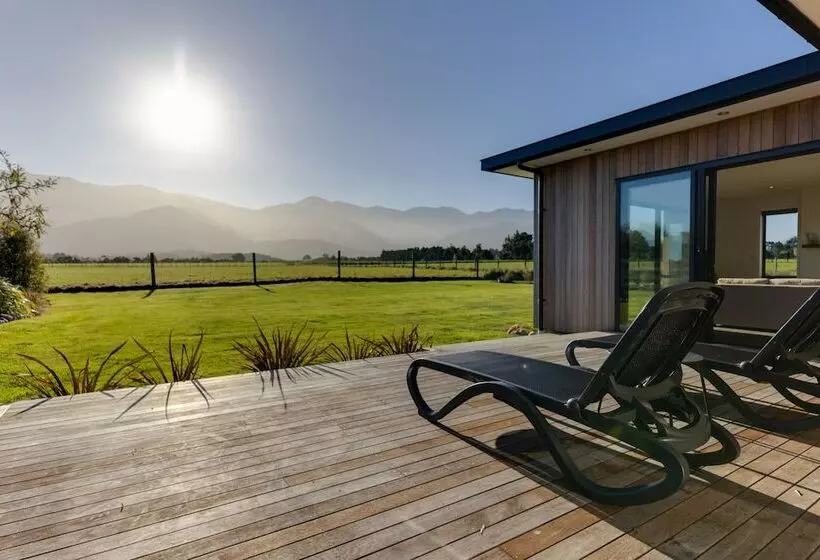 Hotelli Glenburn Coastal Retreat