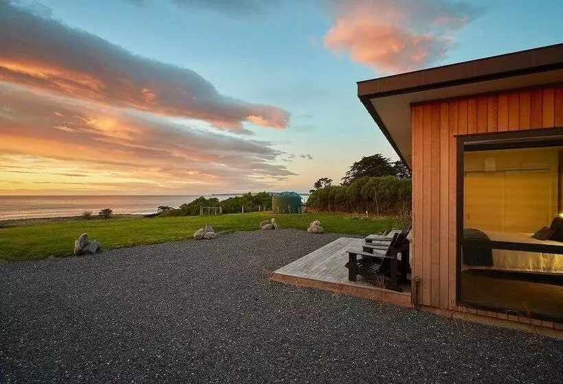 Hotelli Glenburn Coastal Retreat