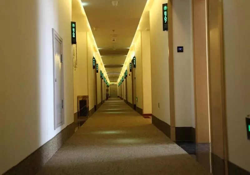 ホテル Greentree Inn Zaozhuang High Speed Rail Station Express