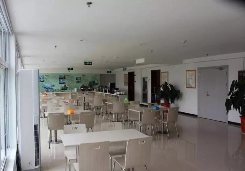 ホテル Greentree Inn Zaozhuang High Speed Rail Station Express