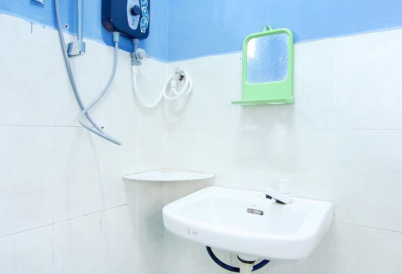 בית מלון כפרי Mawaddah Inn Stay By Oyo Rooms