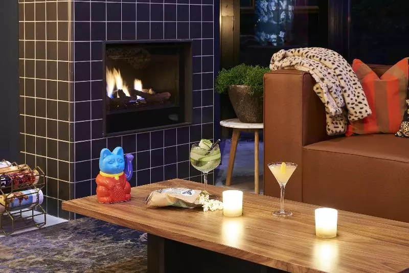 ホテル Moxy Amsterdam Schiphol Airport