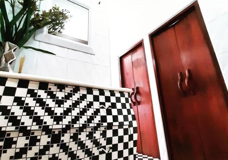 Отель The Royal Chiangkhan Boutique