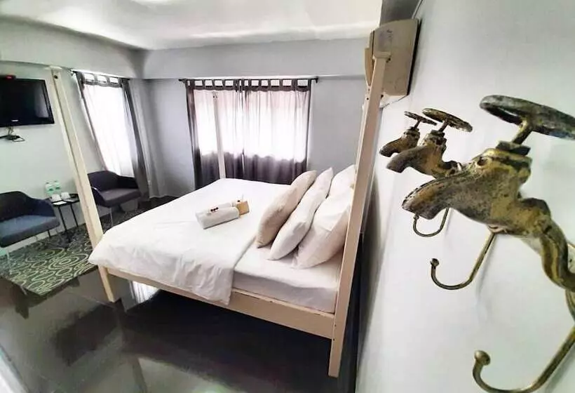 هتل The Royal Chiangkhan Boutique