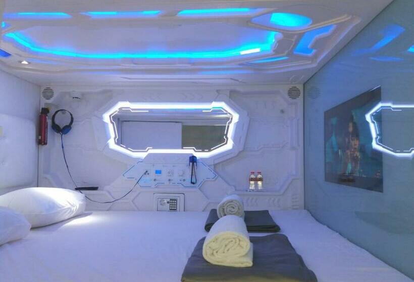 Shakti Capsule Hotel Jakarta